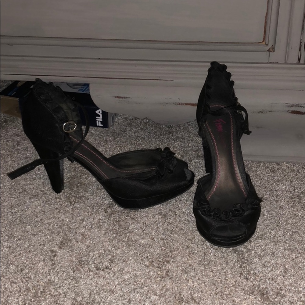 Black heels